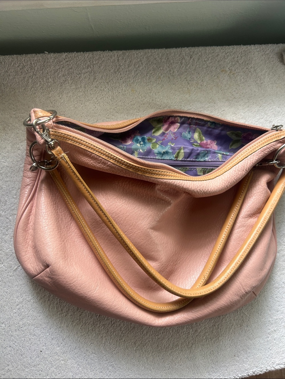 MAXX New York Pink Leather Shoulder Bag with Floral Lining
